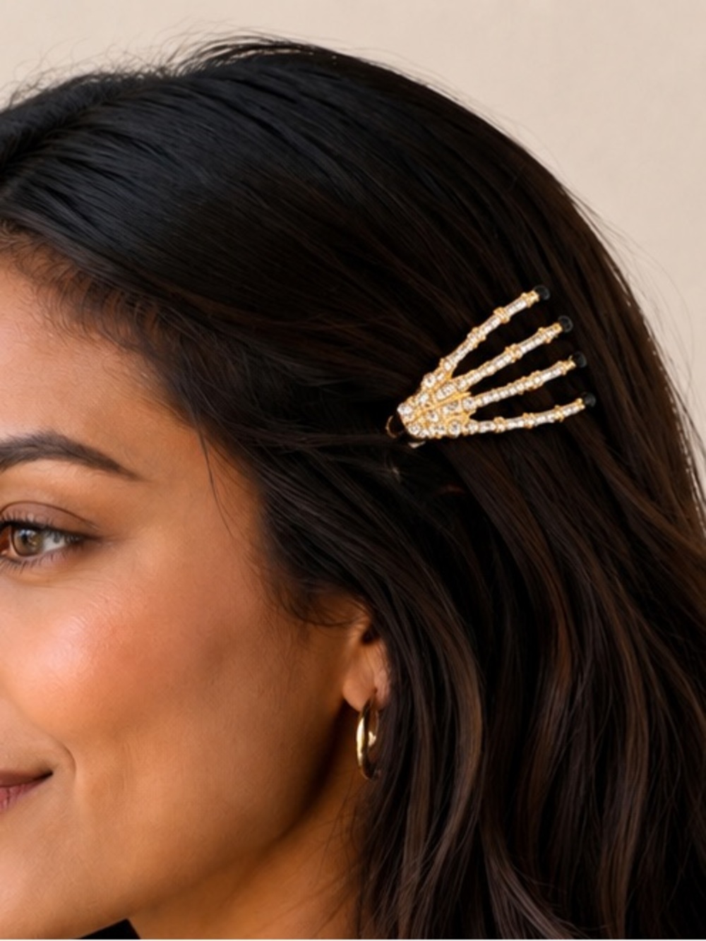 Piper k Rhinestone Skeleton Hands
Barrettes Hair Clips